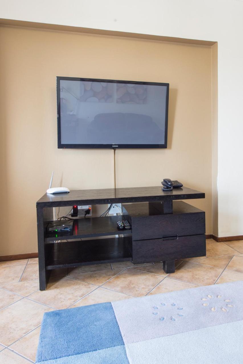 แซนด์ตัน ไทม์สแควร์ เซอร์วิซ อพาร์ตเมนต์ Apartment โจฮันเนสเบิร์ก ภายนอก รูปภาพ