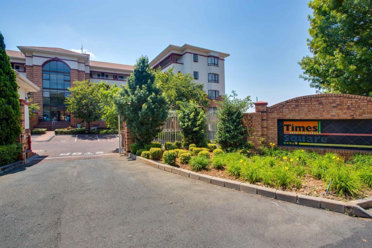แซนด์ตัน ไทม์สแควร์ เซอร์วิซ อพาร์ตเมนต์ Apartment โจฮันเนสเบิร์ก ภายนอก รูปภาพ
