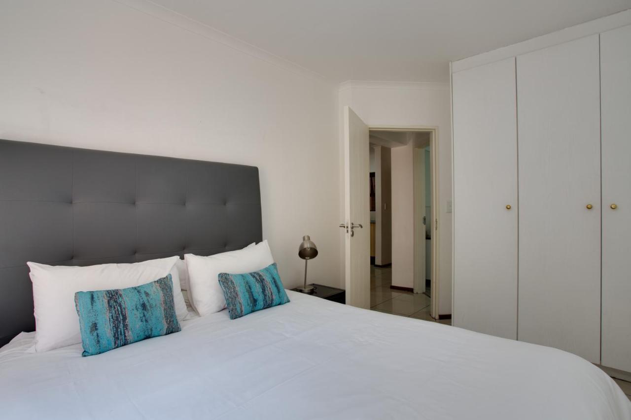แซนด์ตัน ไทม์สแควร์ เซอร์วิซ อพาร์ตเมนต์ Apartment โจฮันเนสเบิร์ก ภายนอก รูปภาพ
